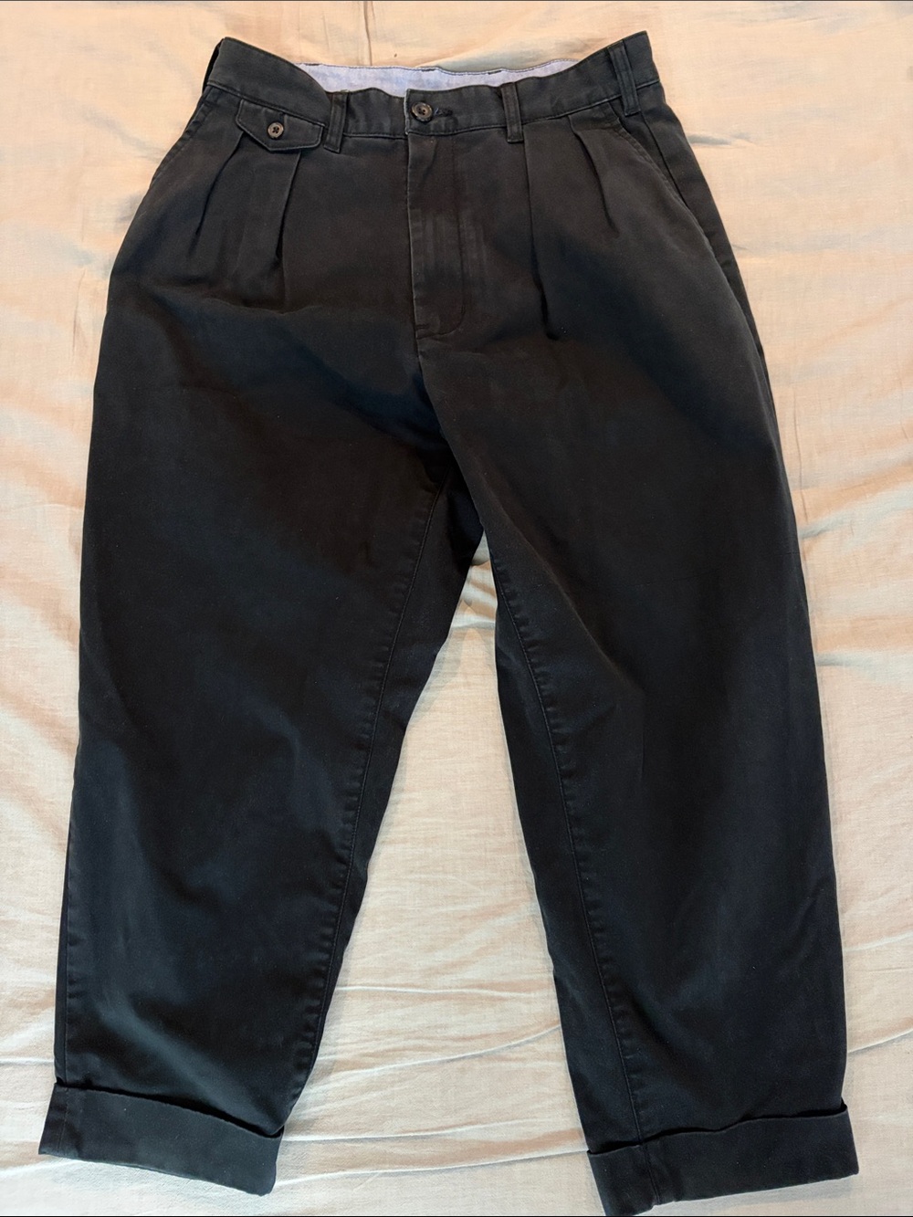 Men's Pleated Chino Pants in Black